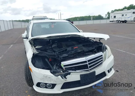 2010 Mercedes-Benz E 350 4Matic из США, поврежденный, VIN WDDHF8HB7AA074099